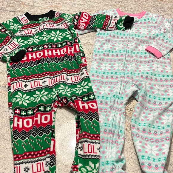 10/$30 Fleece Footies - Picture 1 of 6